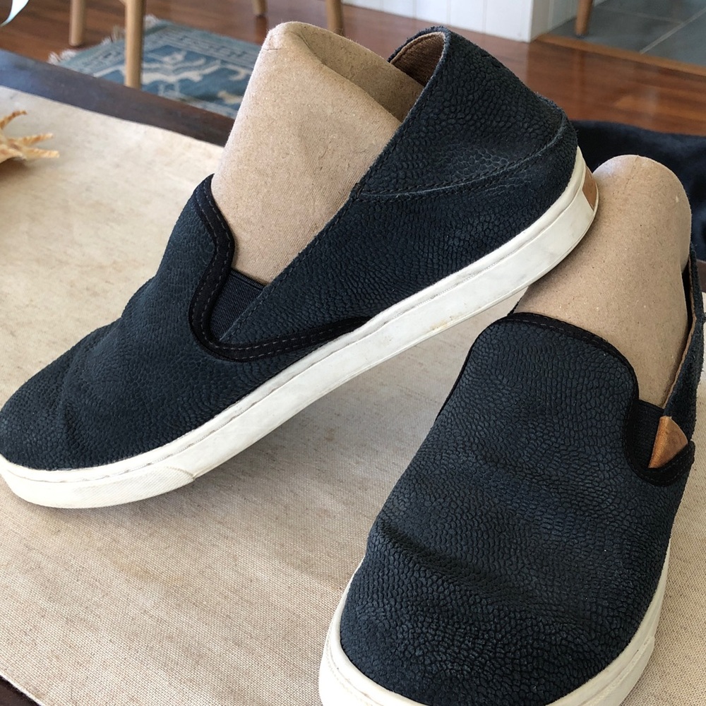 OluKai Women’s Slip-On Sneakers in Navy with White Sole - Picture 2 of 7